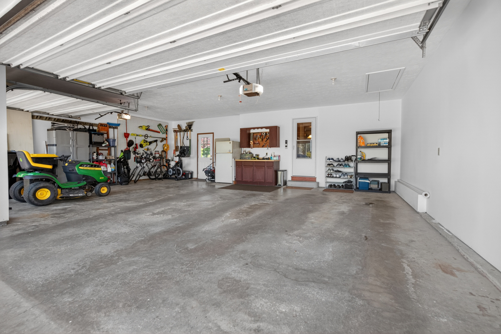 1106 Sterling Glen CC Court, Normal, IL 61761