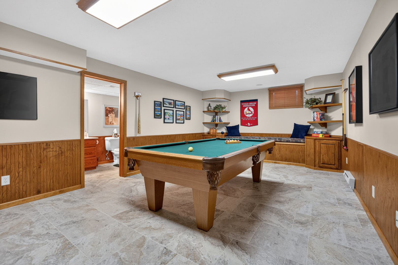 1106 Sterling Glen CC Court, Normal, IL 61761