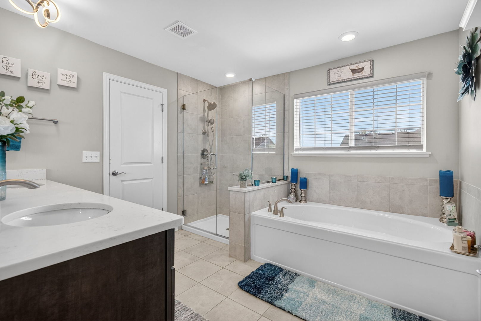 2154 Hartfield Avenue, Yorkville, IL 60560
