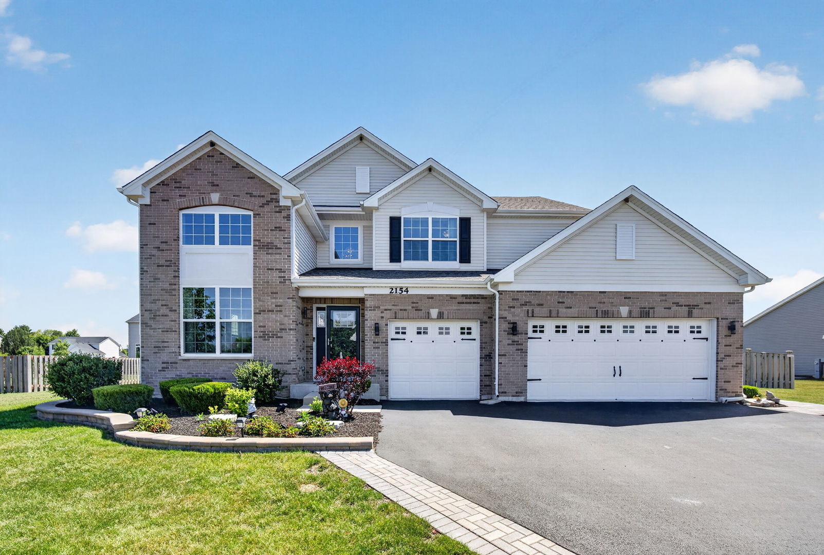 2154 Hartfield Avenue, Yorkville, IL 60560