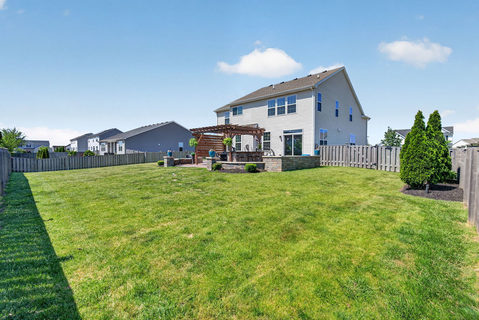 2154 Hartfield Avenue, Yorkville, IL 60560