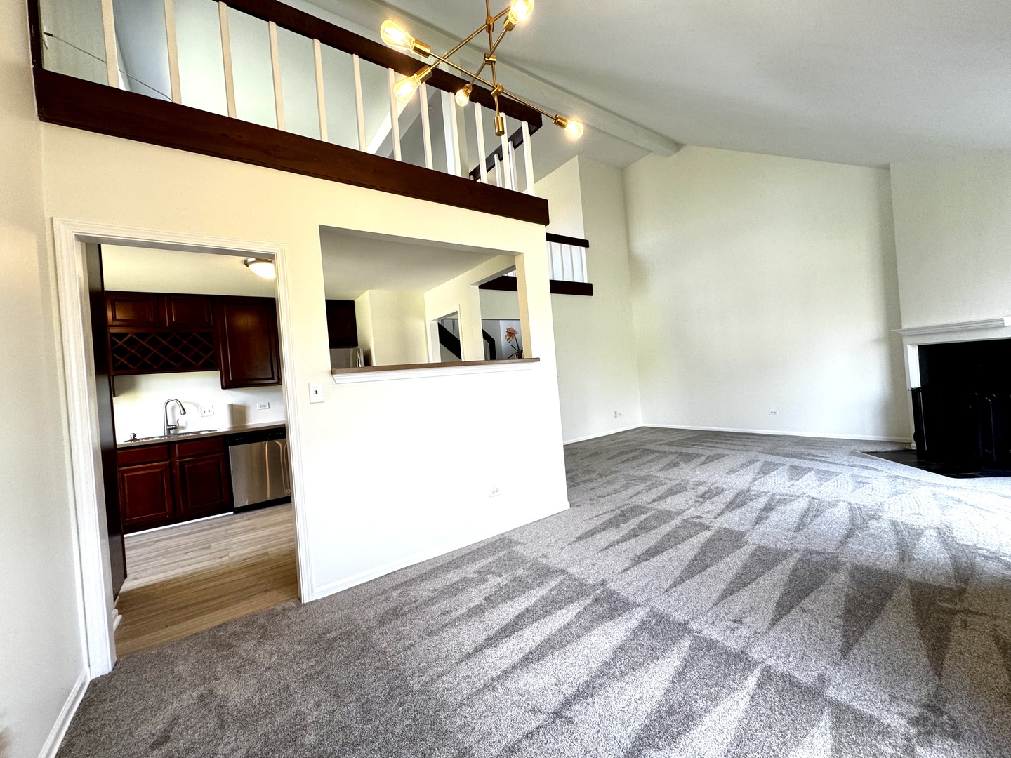 412 Deer Trail Hill #B, Lake Barrington, IL 60010