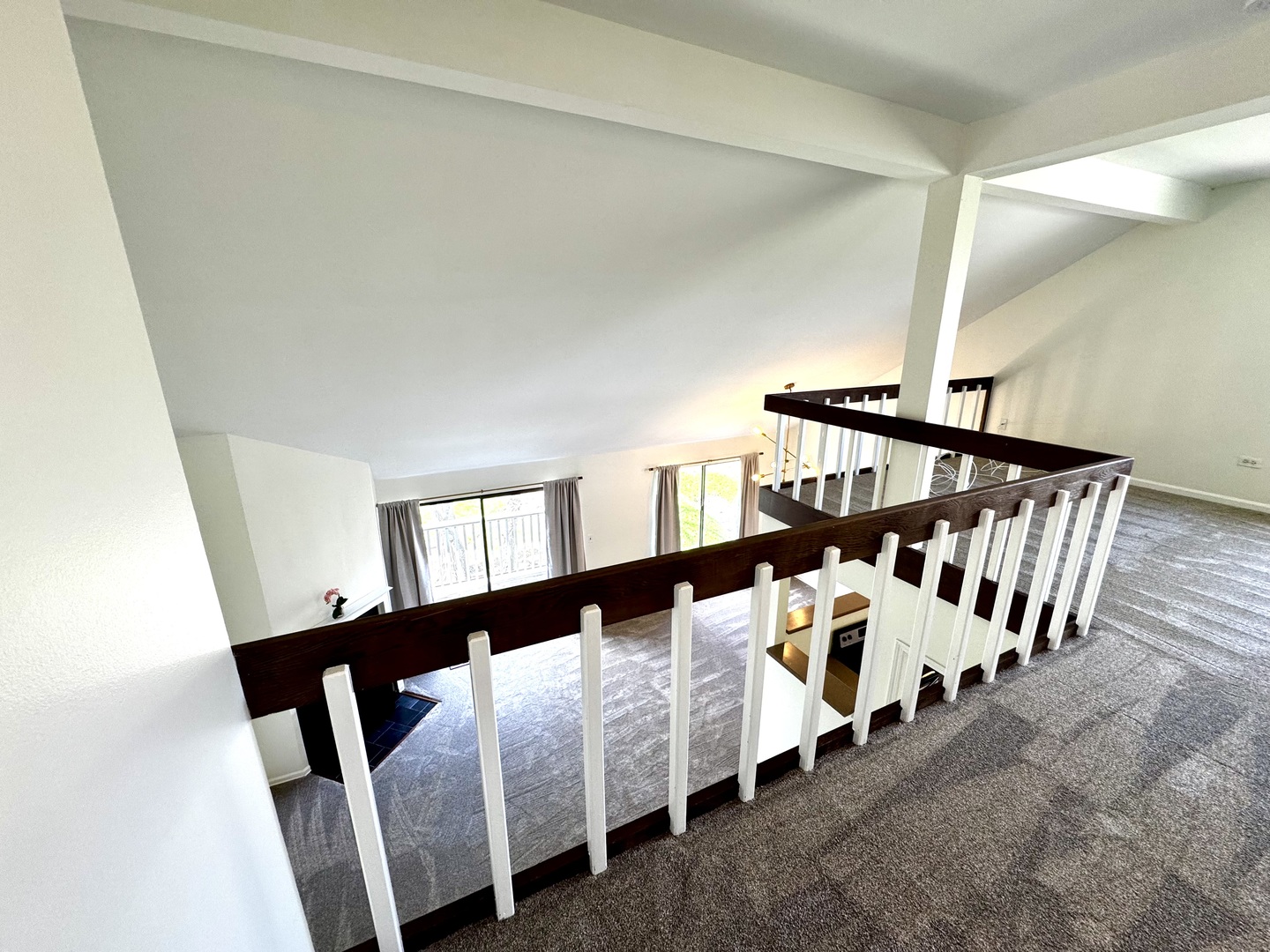 412 Deer Trail Hill #B, Lake Barrington, IL 60010