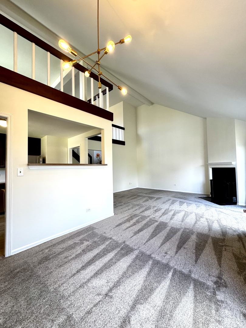 412 Deer Trail Hill #B, Lake Barrington, IL 60010