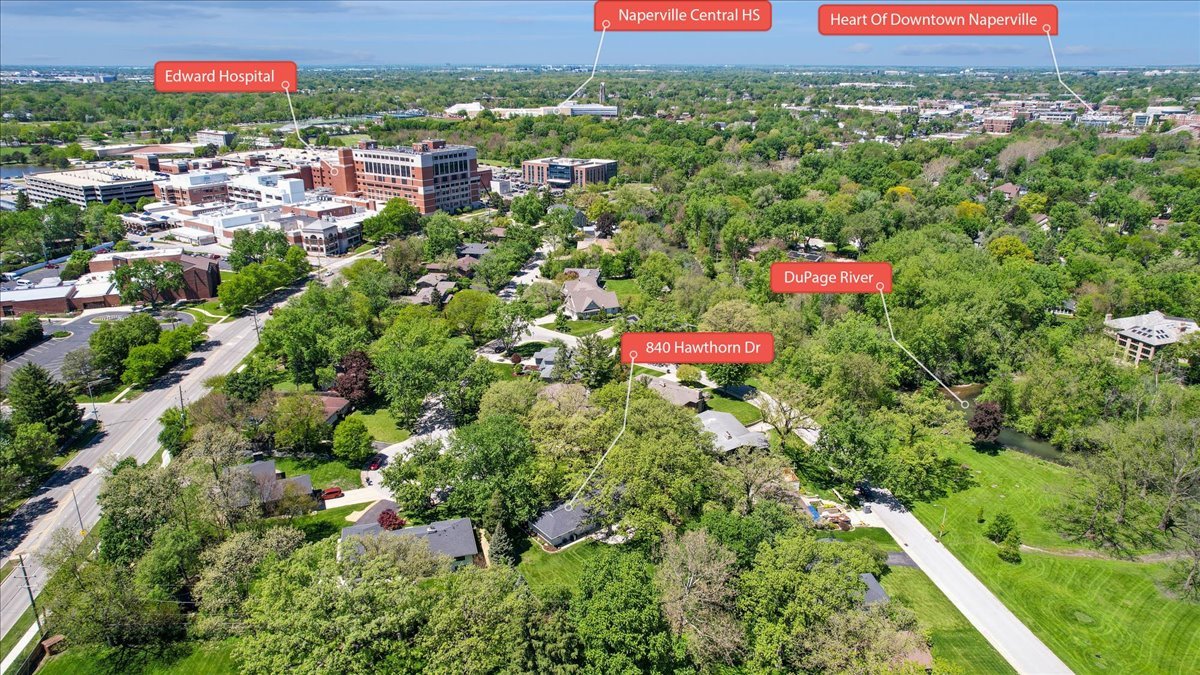 840 Hawthorne Drive, Naperville, IL 60540