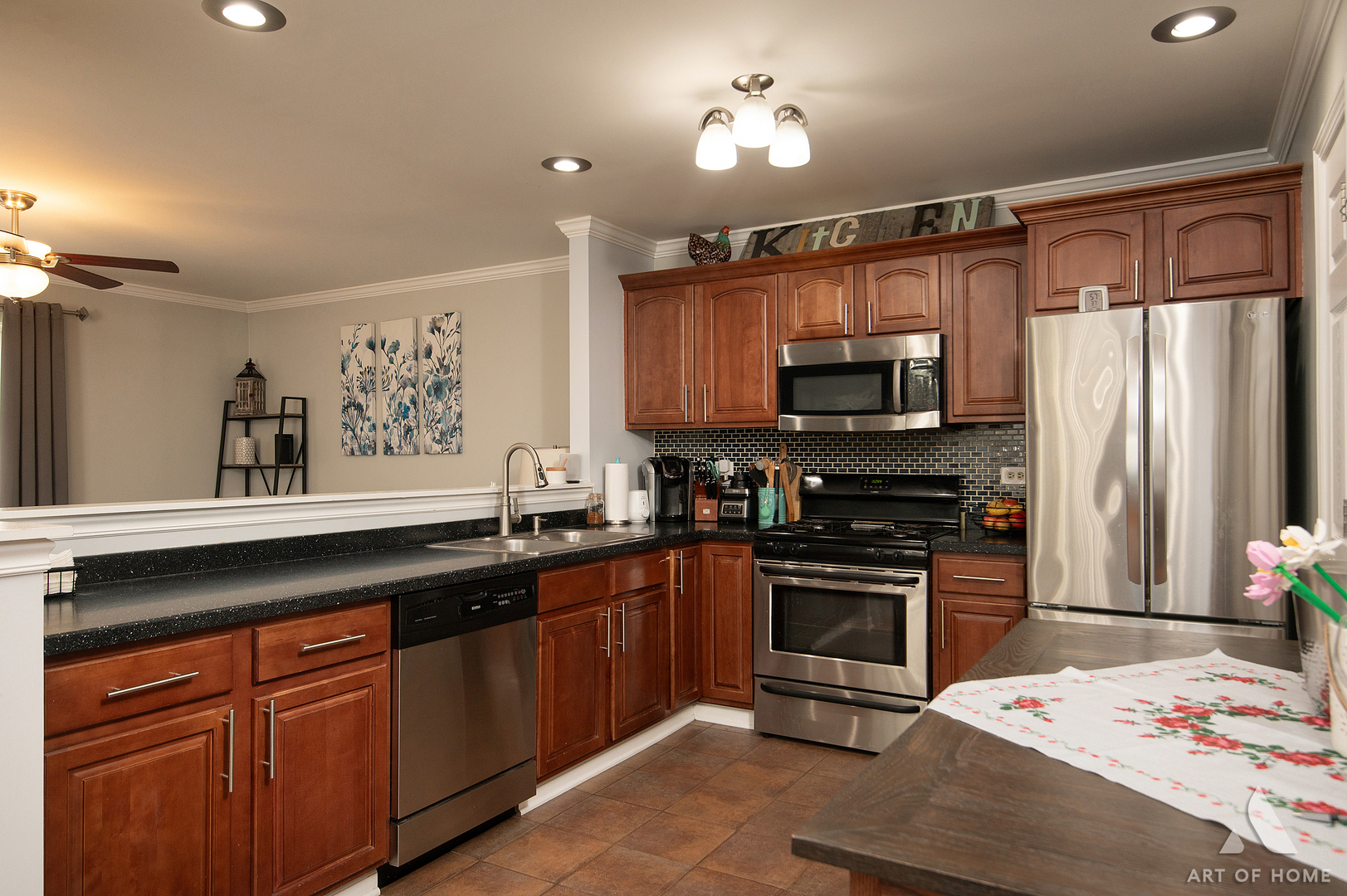 8040 Daniel Drive, Justice, IL 60458