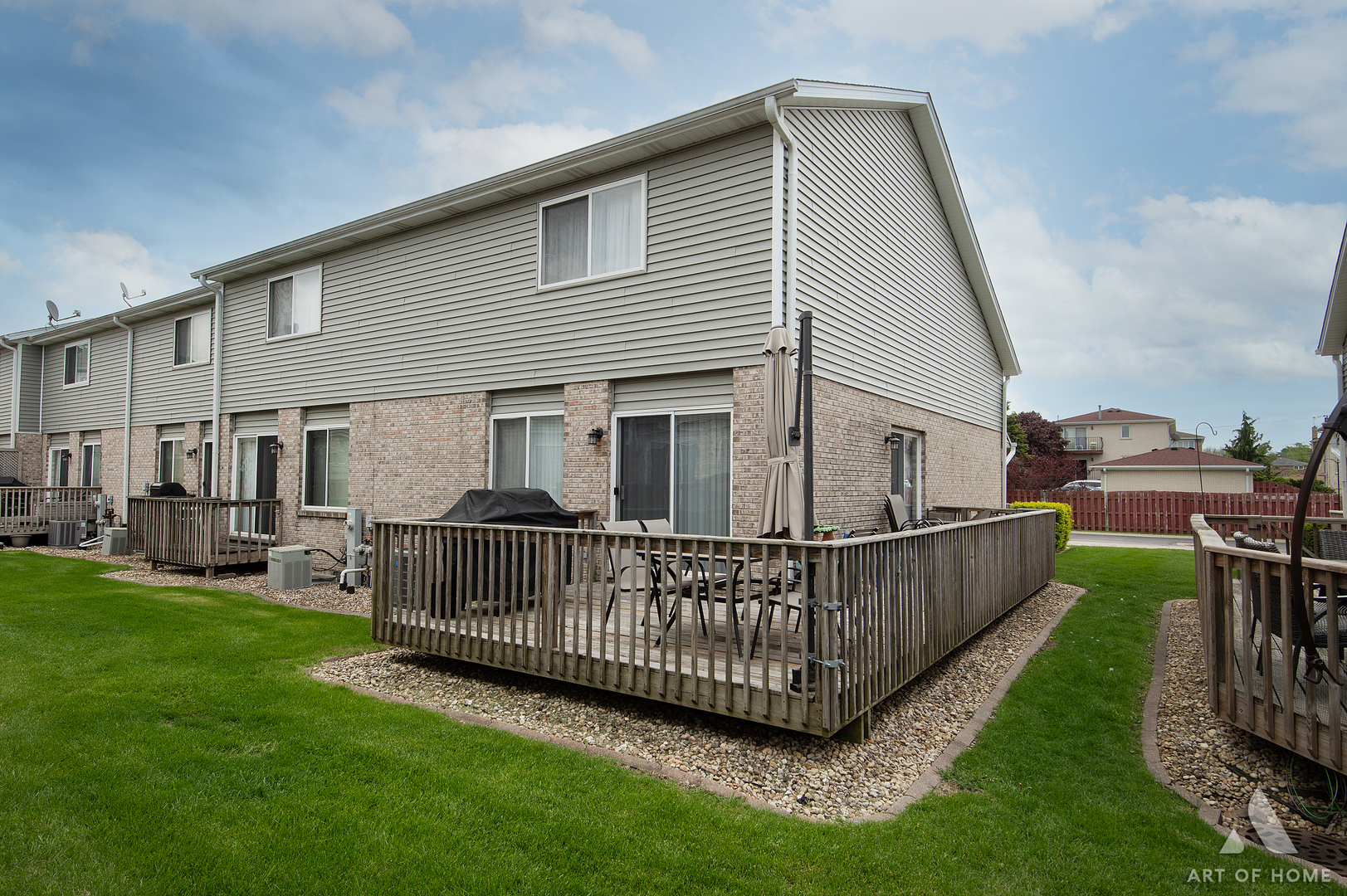 8040 Daniel Drive, Justice, IL 60458