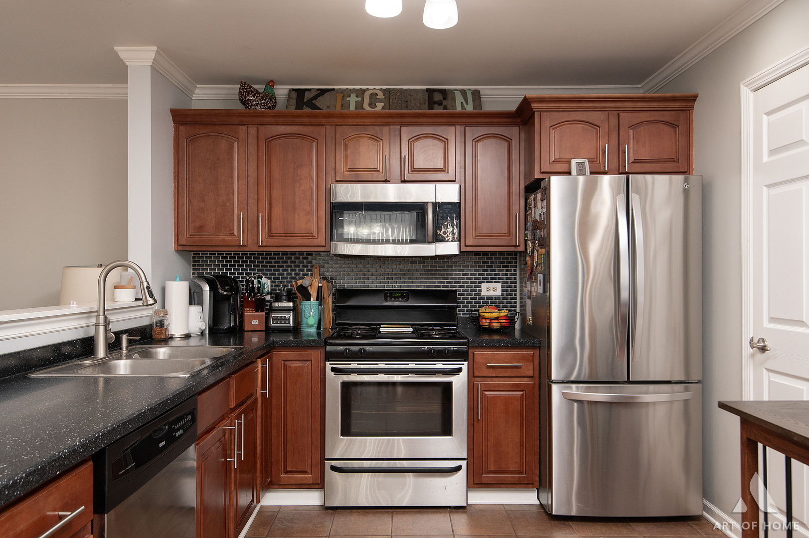 8040 Daniel Drive, Justice, IL 60458