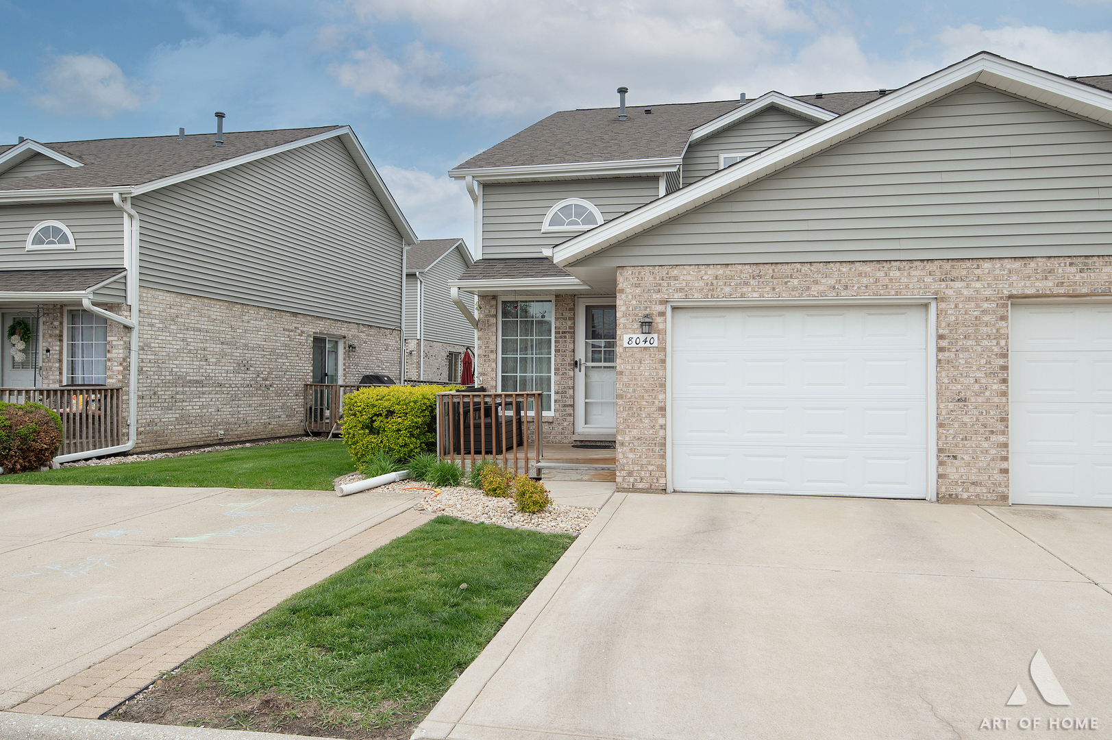 8040 Daniel Drive, Justice, IL 60458