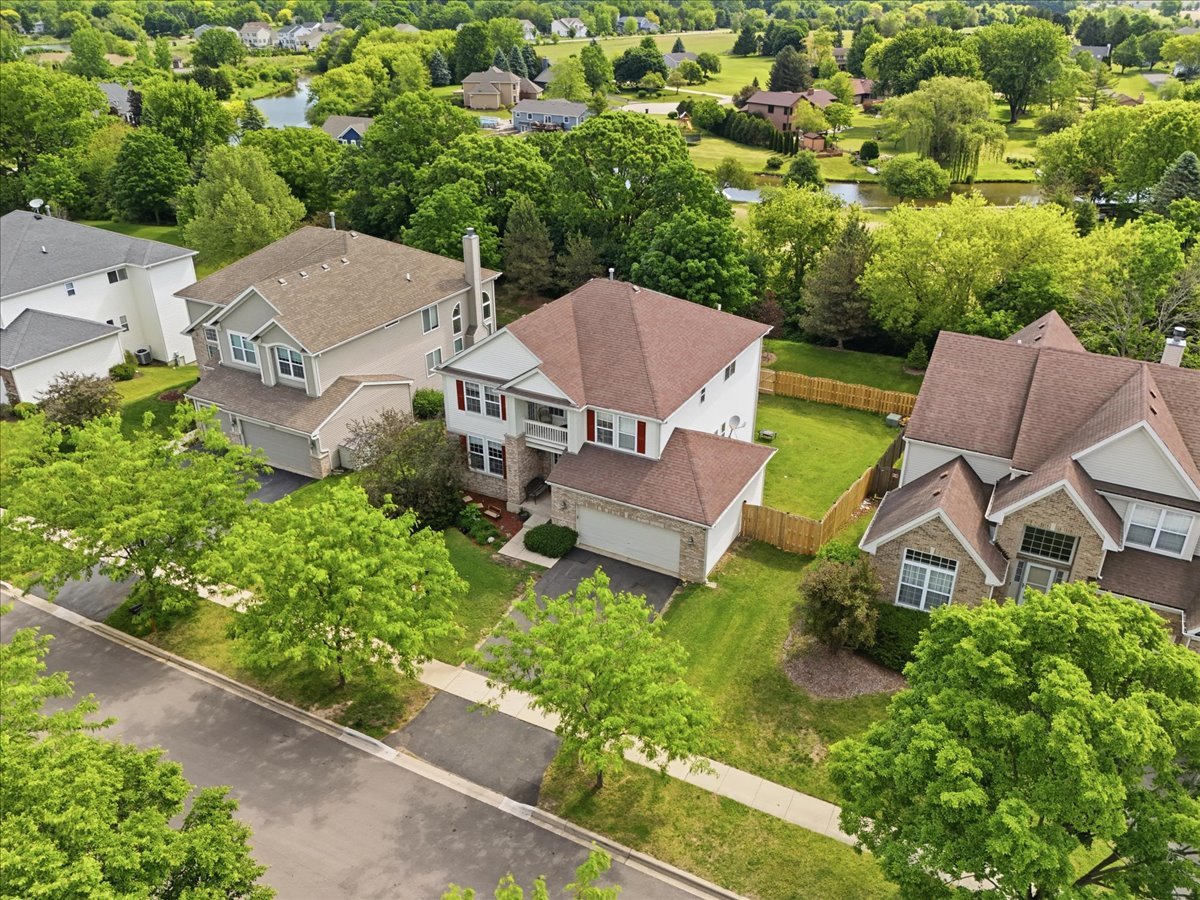 1321 Wentworth Drive, Volo, IL 60020