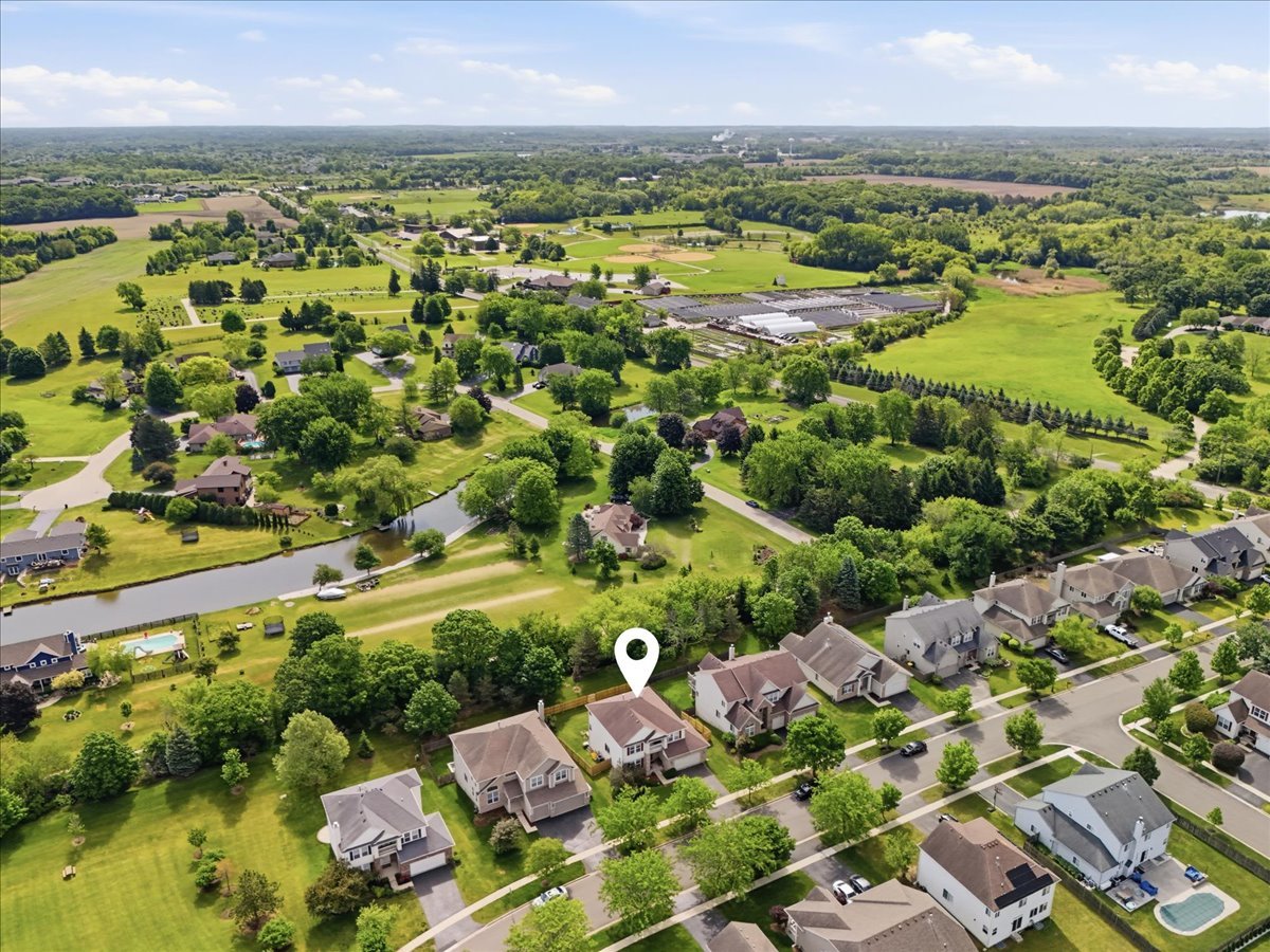 1321 Wentworth Drive, Volo, IL 60020