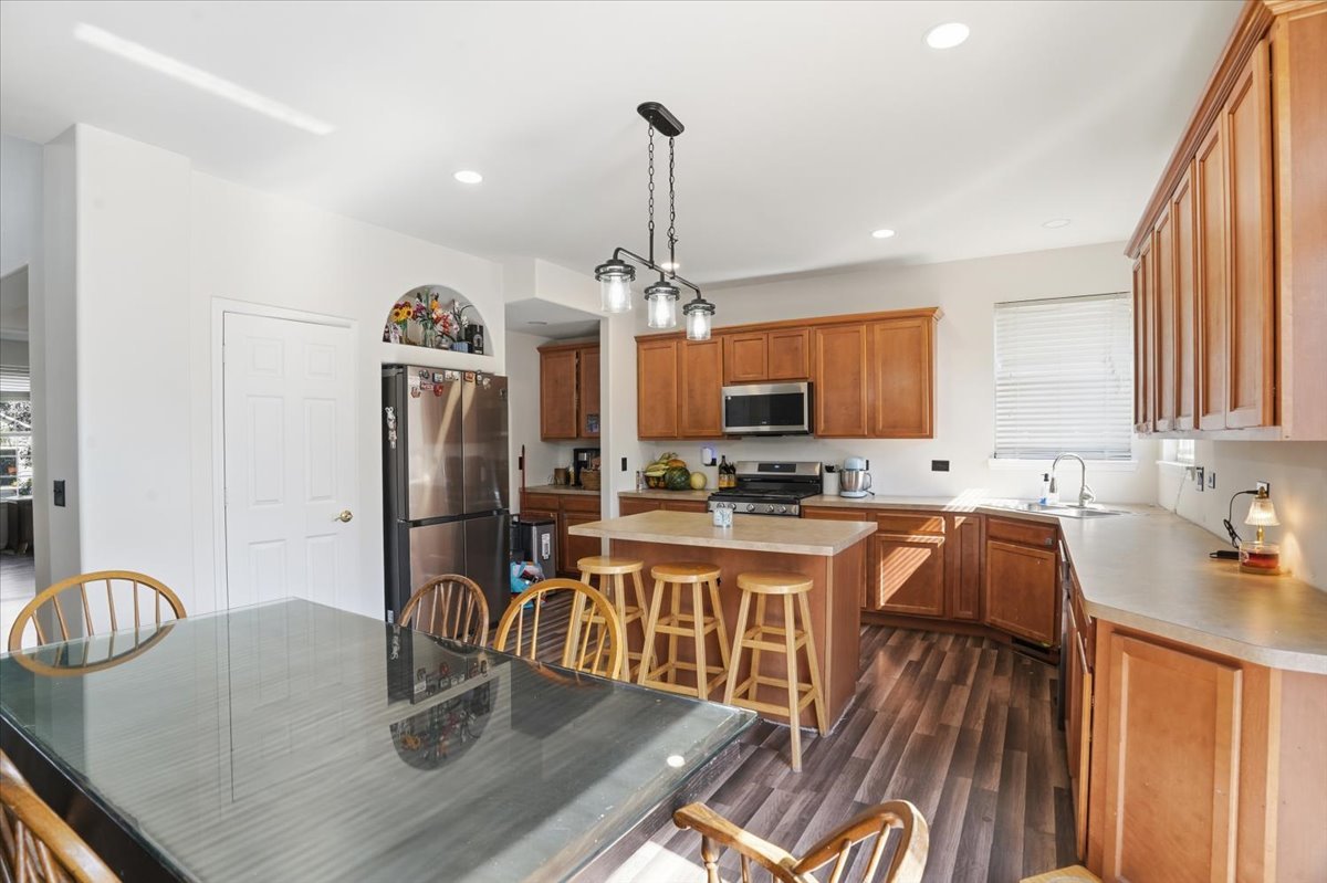 1321 Wentworth Drive, Volo, IL 60020