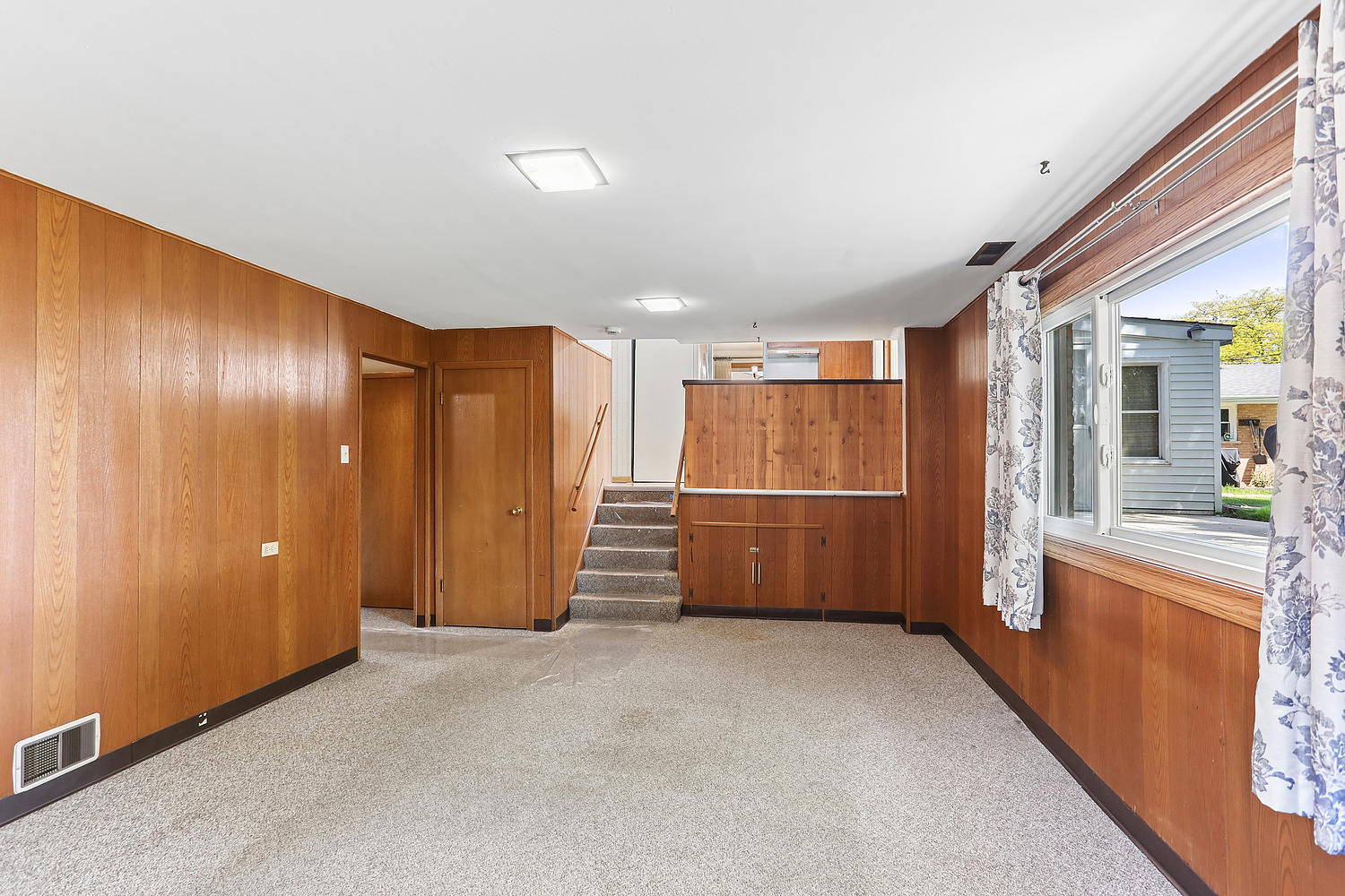 17121 Ingleside Avenue, South Holland, IL 60473
