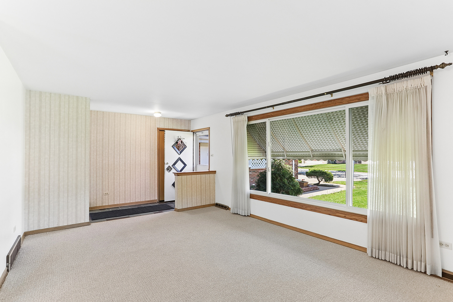 17121 Ingleside Avenue, South Holland, IL 60473