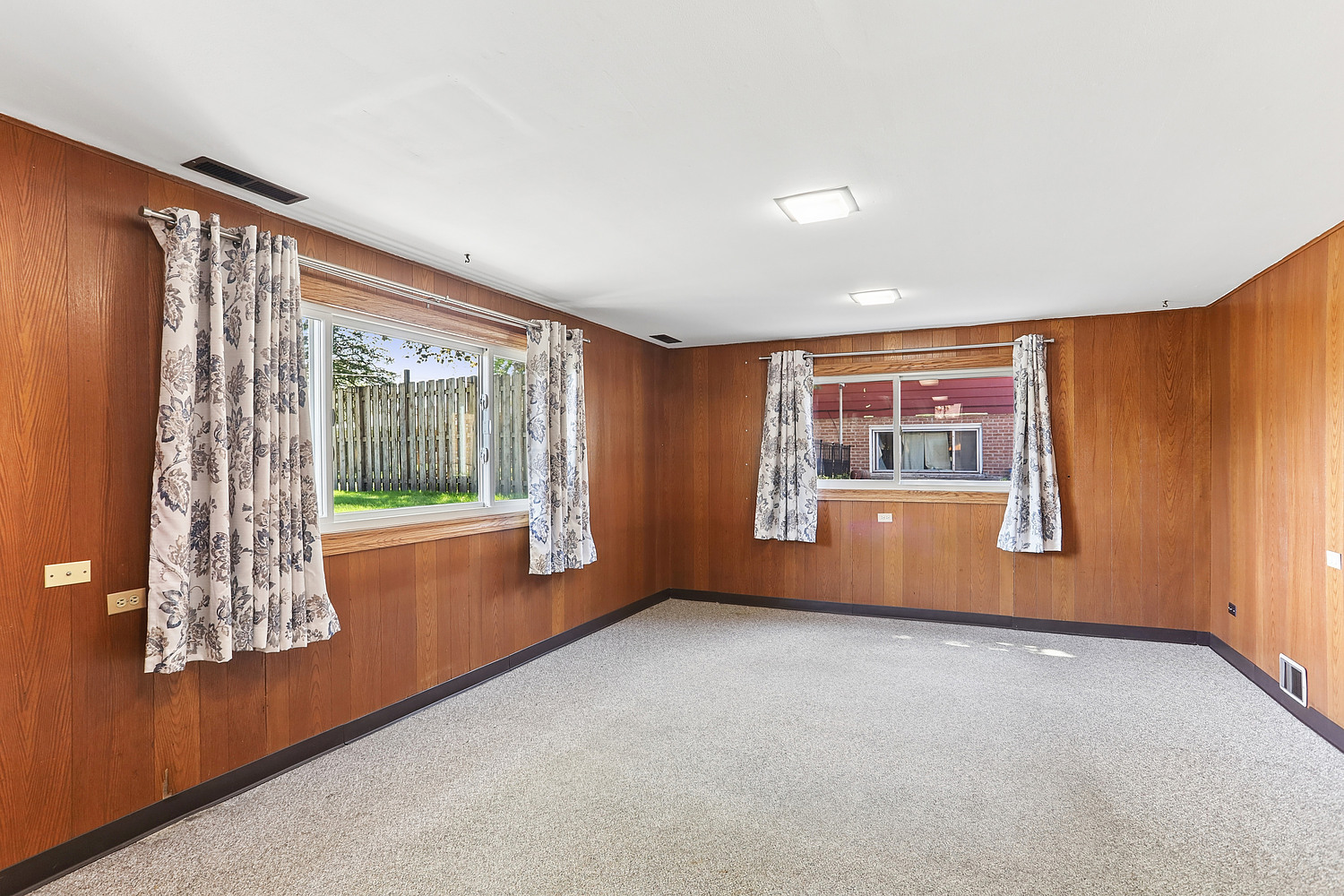 17121 Ingleside Avenue, South Holland, IL 60473