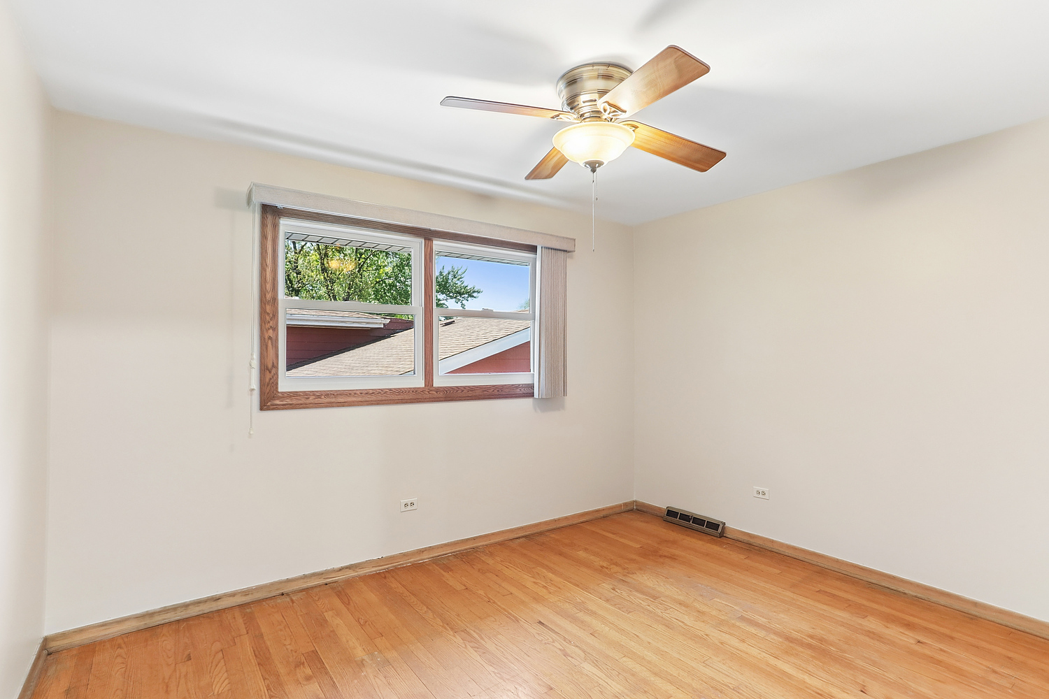 17121 Ingleside Avenue, South Holland, IL 60473