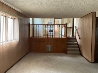 9117 S Tripp Avenue, Oak Lawn, IL 60453