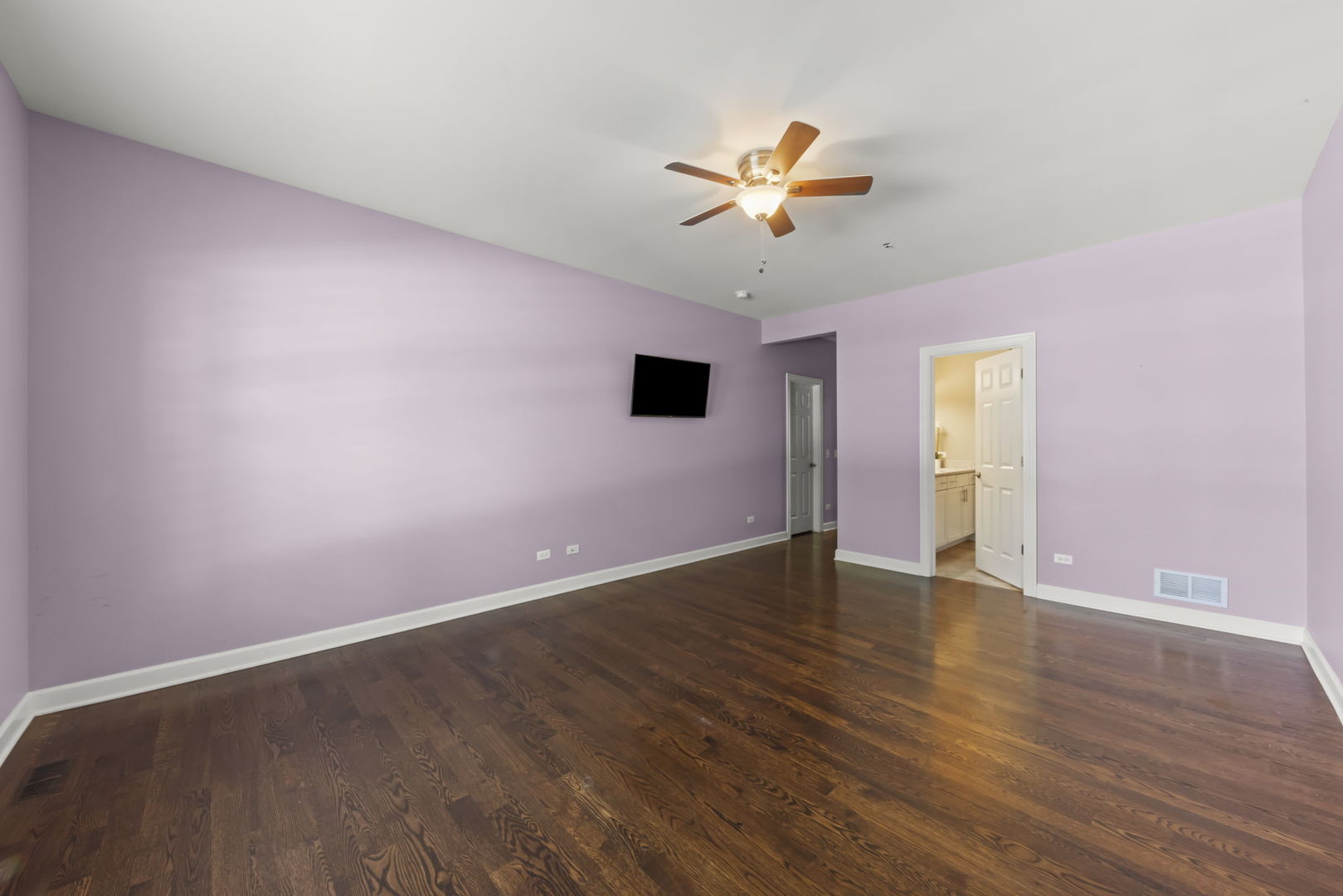 1045 Hickory Drive, Western Springs, IL 60558