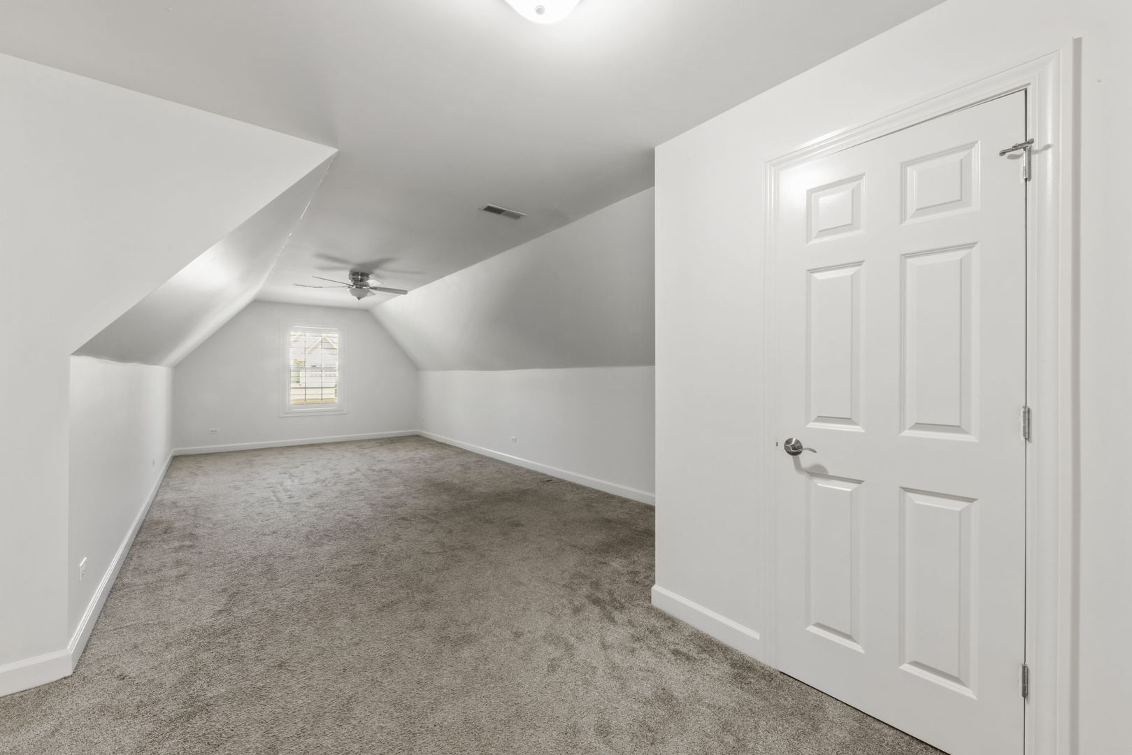1045 Hickory Drive, Western Springs, IL 60558