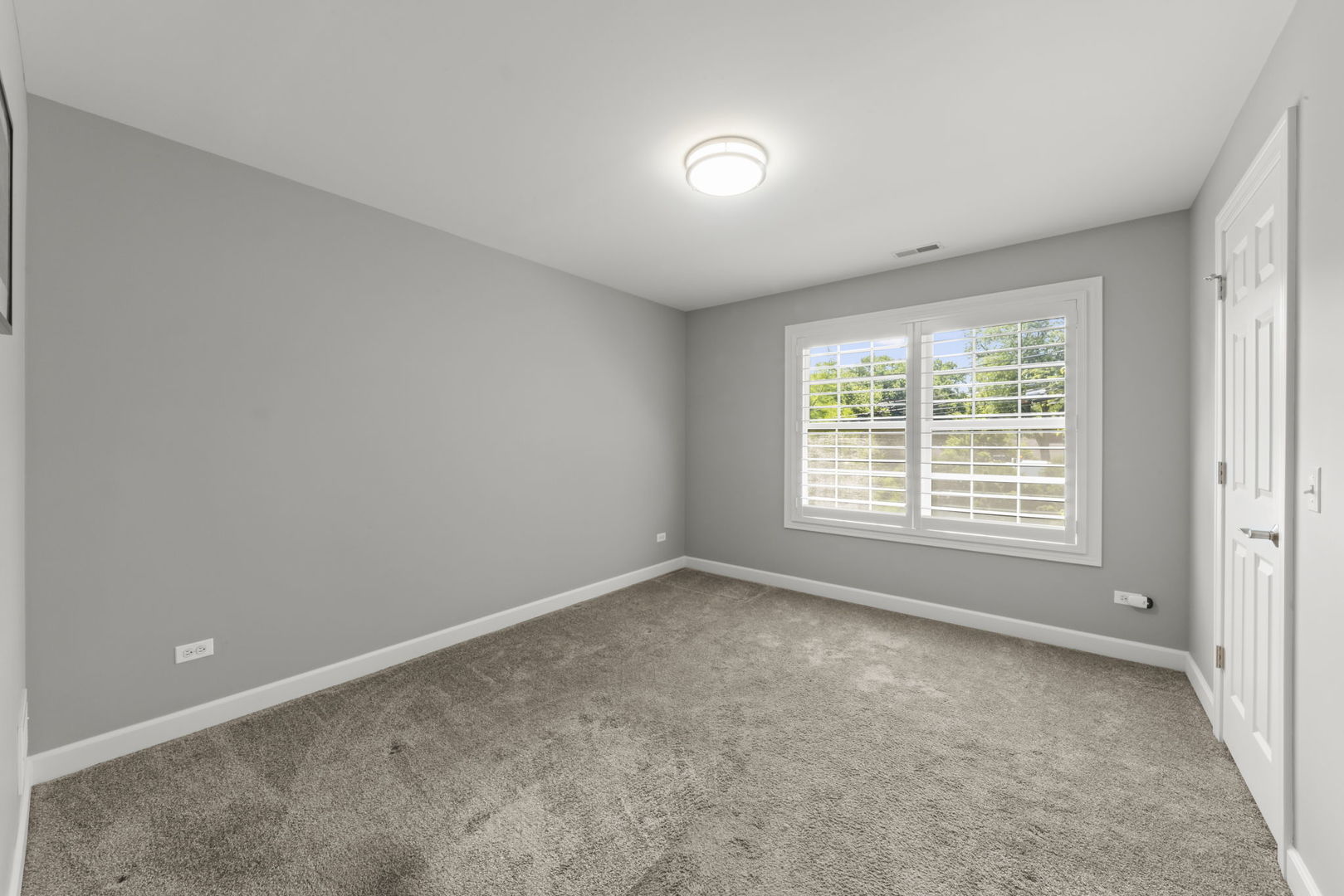 1045 Hickory Drive, Western Springs, IL 60558