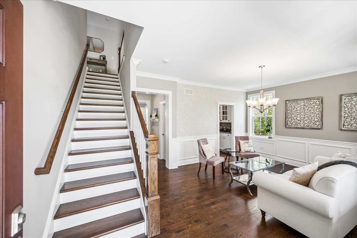 705 Ridge Road, Highland Park, IL 60035