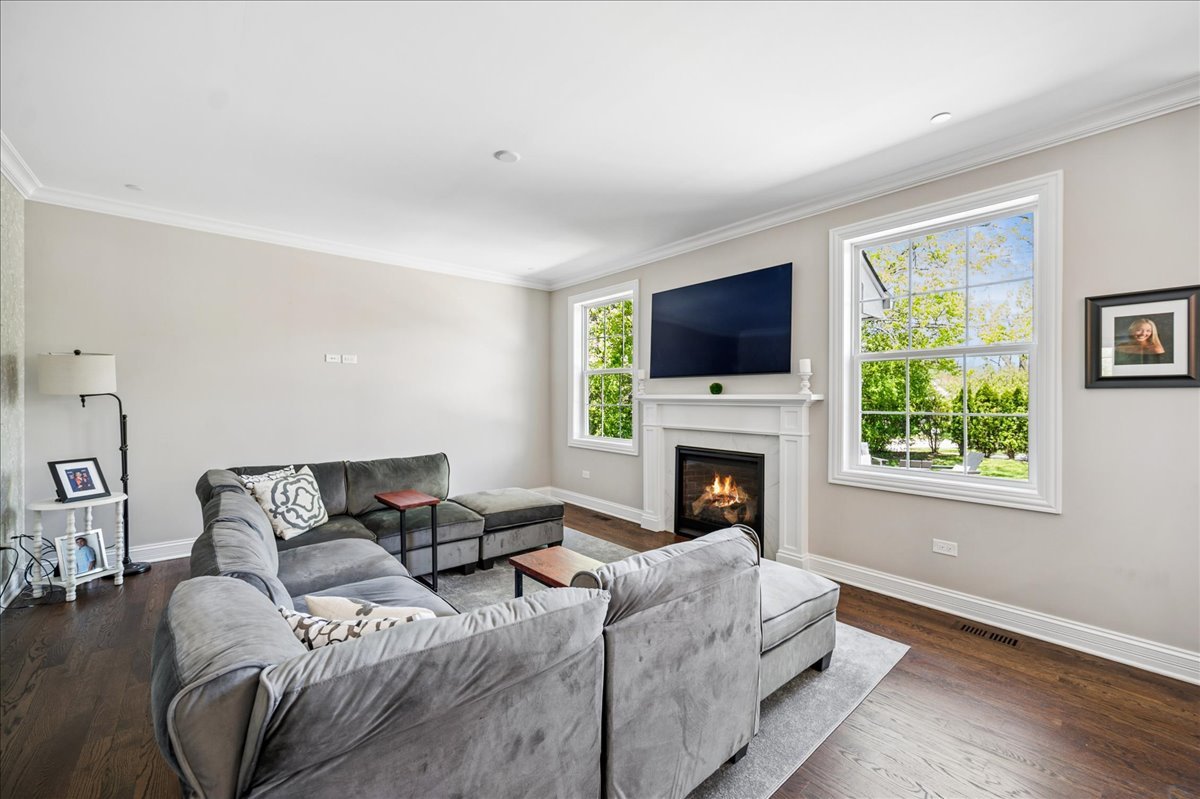 705 Ridge Road, Highland Park, IL 60035
