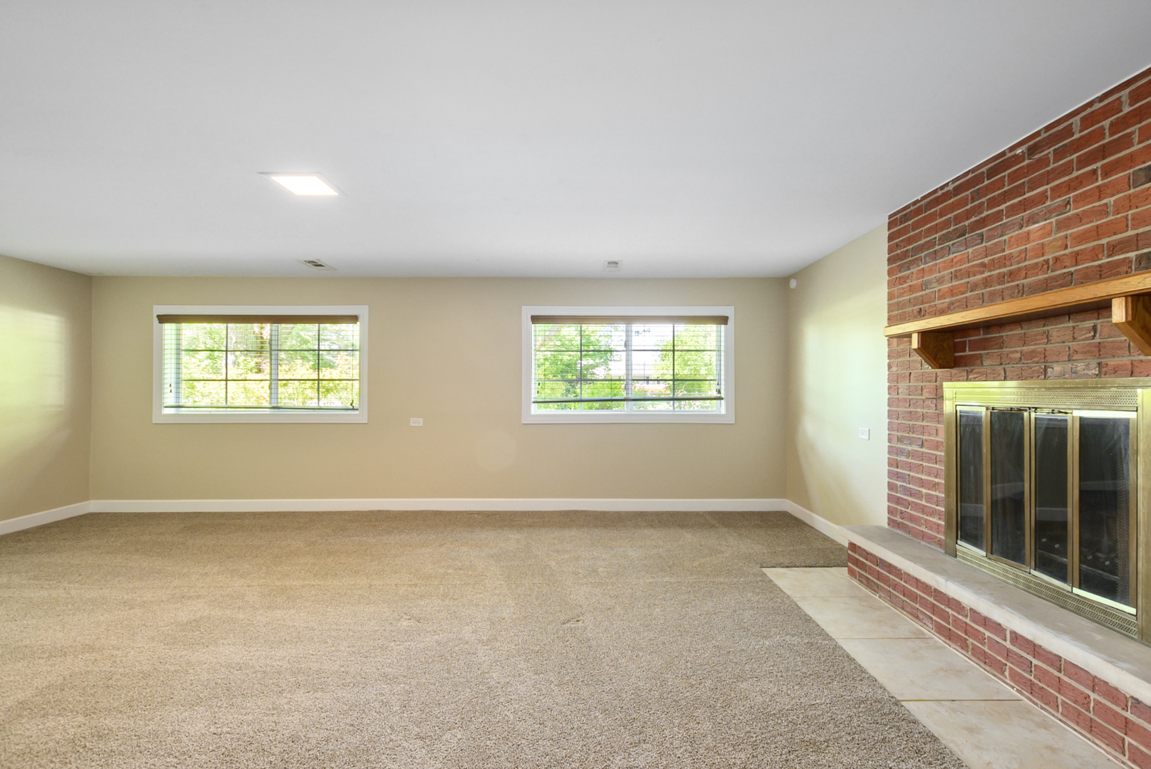 433 Hackberry Road, Frankfort, IL 60423