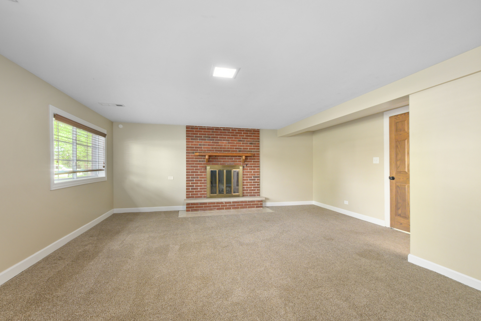 433 Hackberry Road, Frankfort, IL 60423