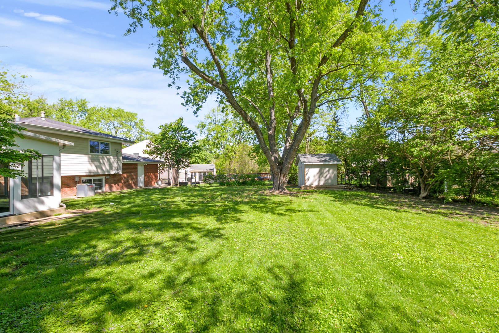 433 Hackberry Road, Frankfort, IL 60423