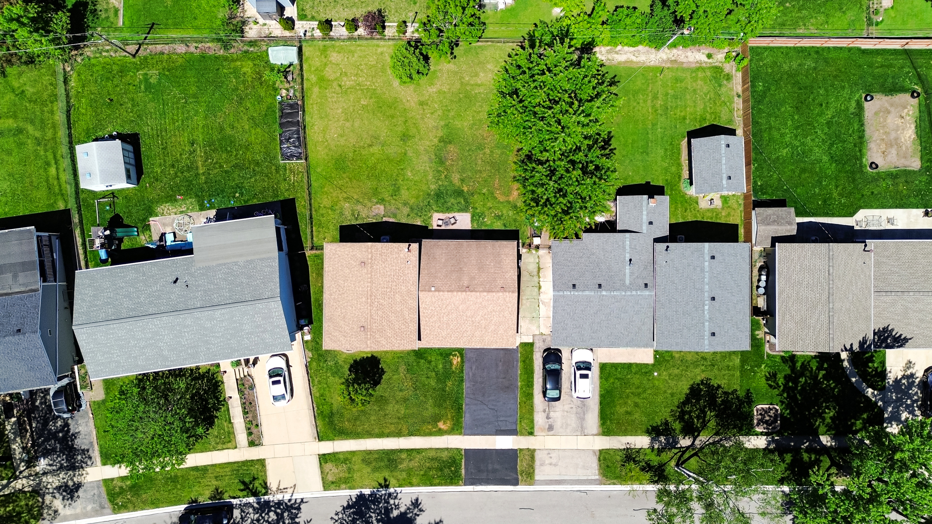 1551 Spruce Avenue, Hanover Park, IL 60133
