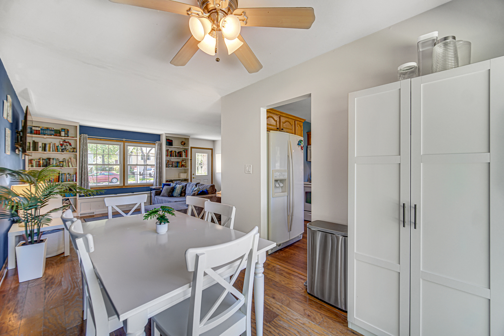 1551 Spruce Avenue, Hanover Park, IL 60133