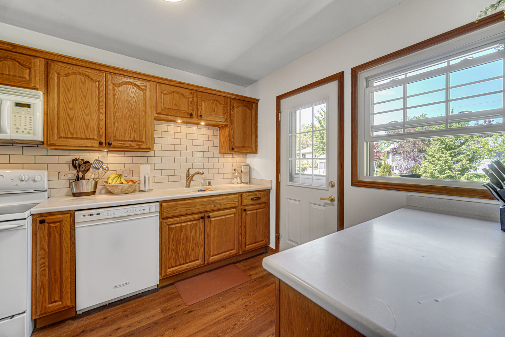 1551 Spruce Avenue, Hanover Park, IL 60133