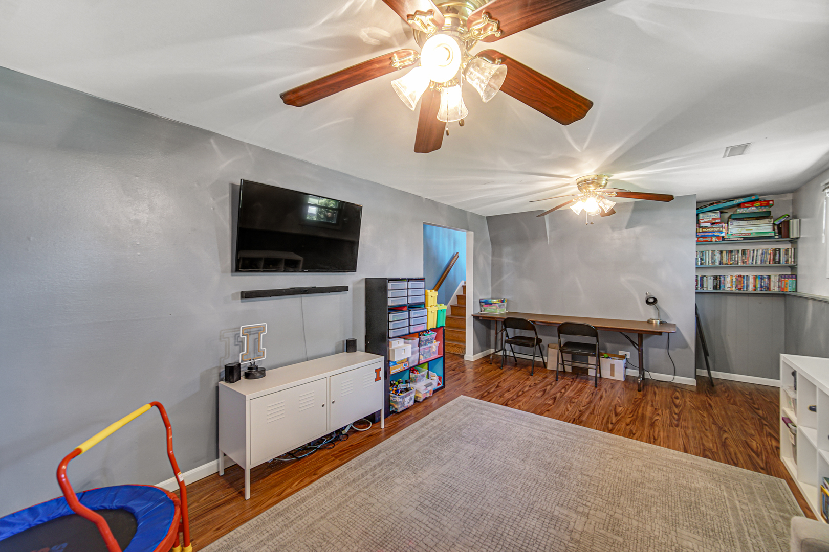 1551 Spruce Avenue, Hanover Park, IL 60133