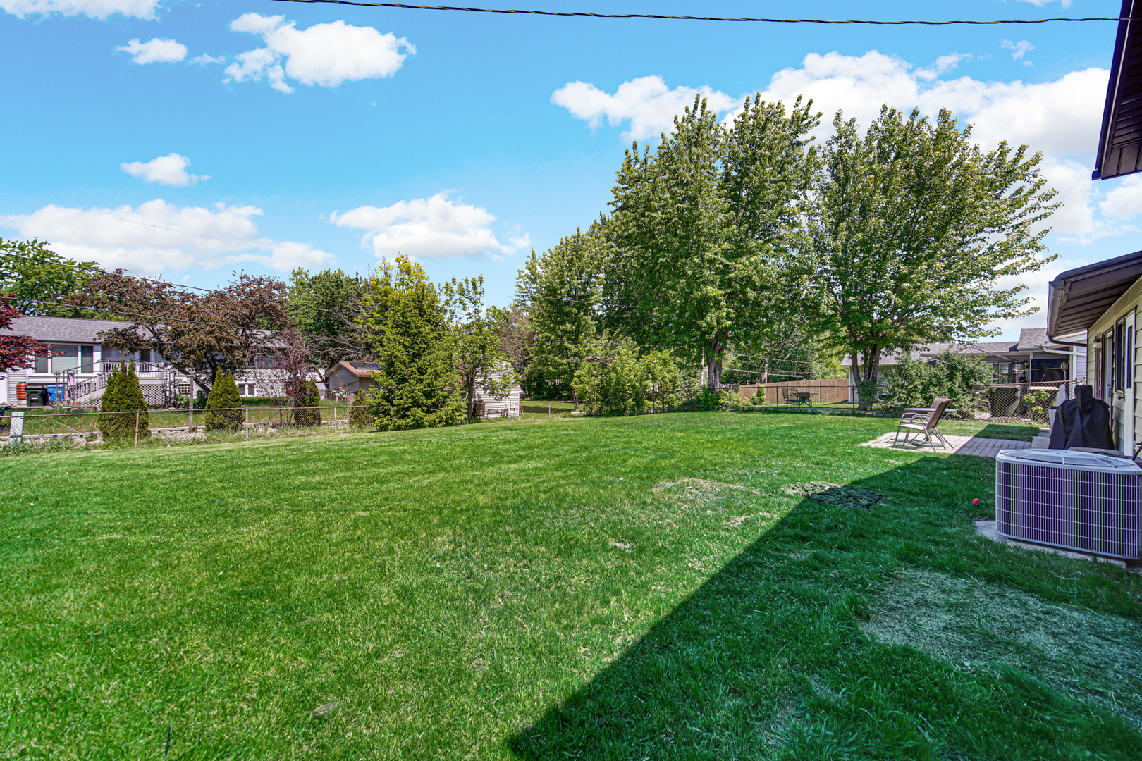 1551 Spruce Avenue, Hanover Park, IL 60133