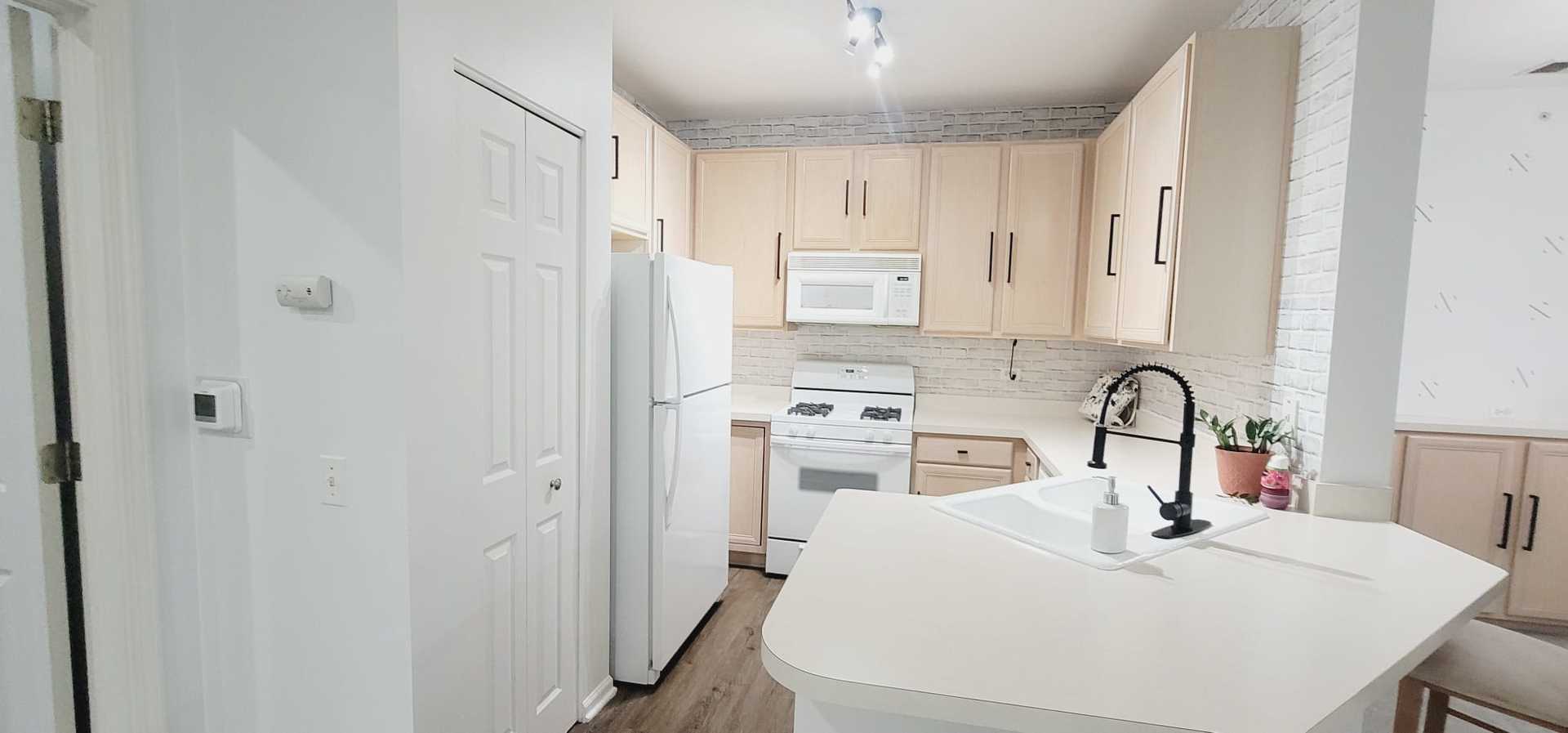 3333 Stratford Court #3F, Lake Bluff, IL 60044