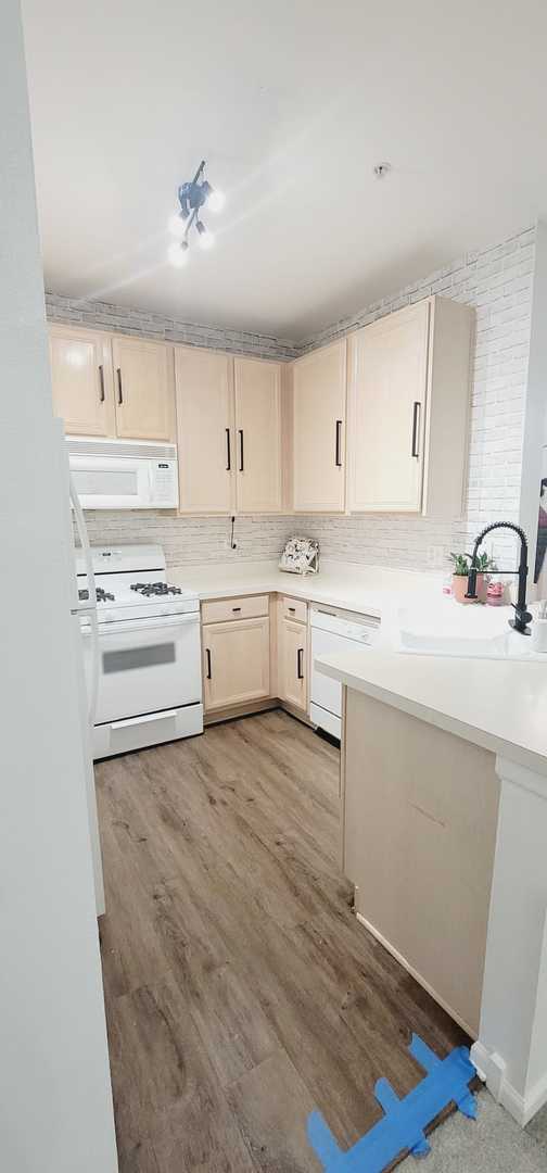 3333 Stratford Court #3F, Lake Bluff, IL 60044