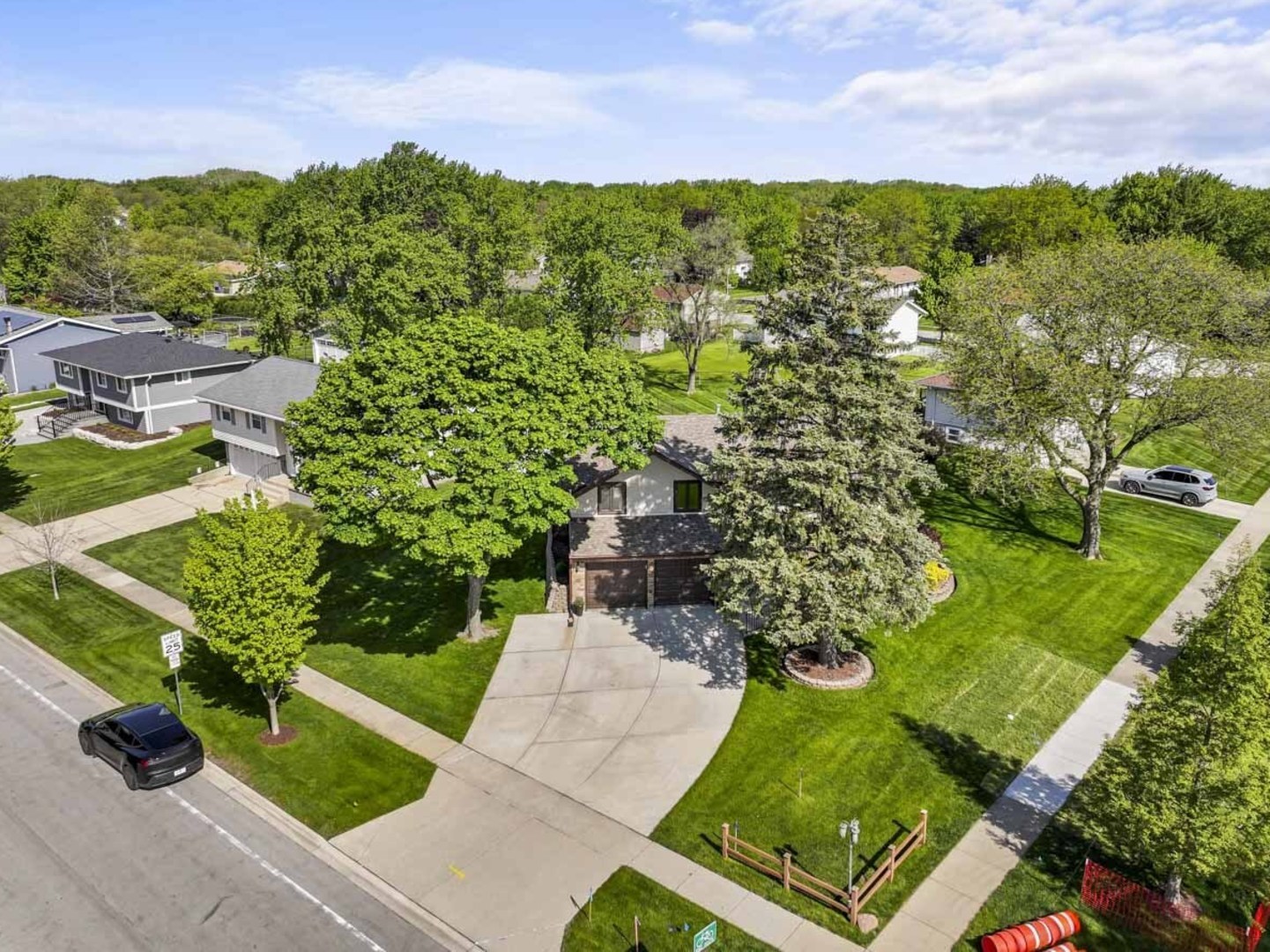 1214 Milton Lane, Schaumburg, IL 60193