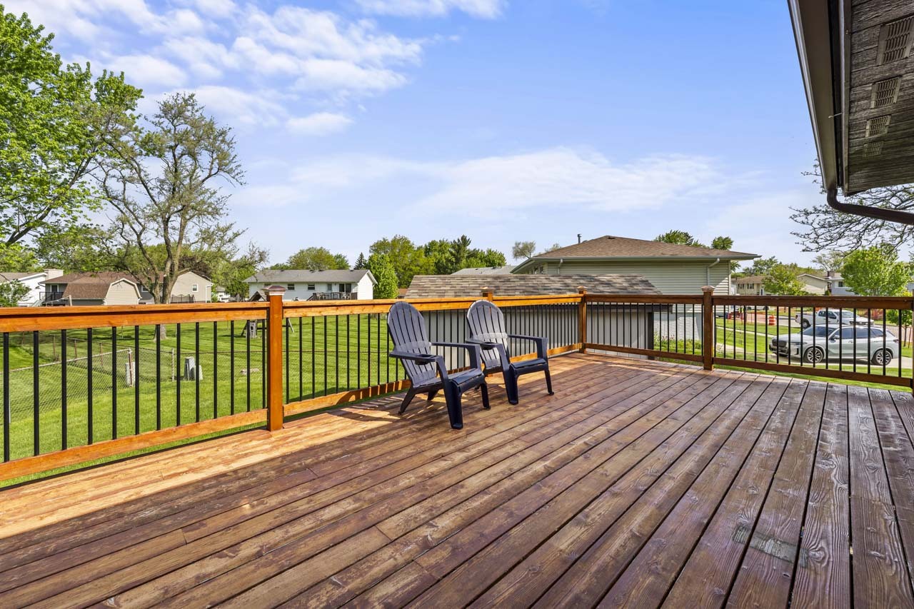 1214 Milton Lane, Schaumburg, IL 60193
