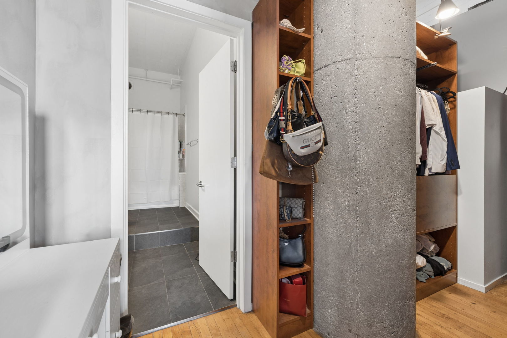 728 W Jackson Boulevard #302, Chicago, IL 60661