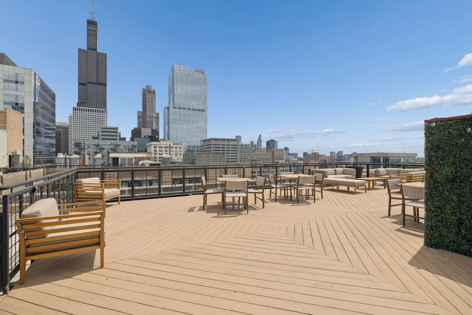 728 W Jackson Boulevard #302, Chicago, IL 60661