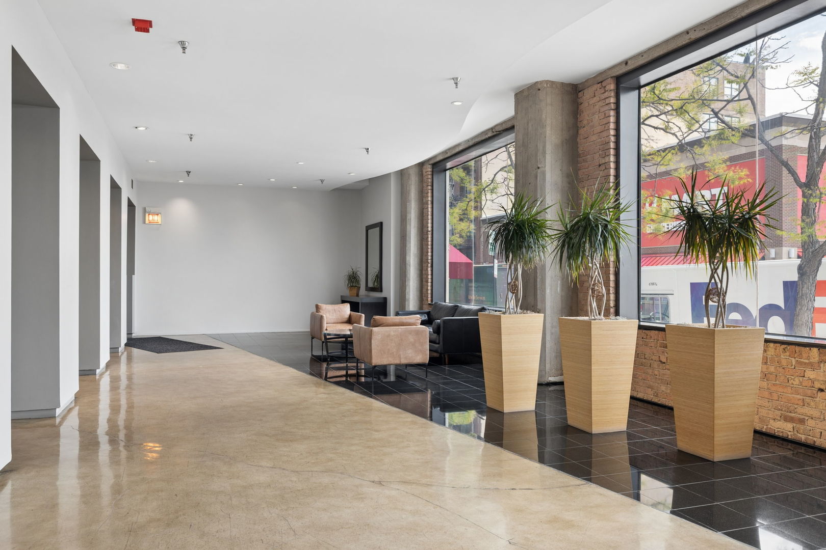 728 W Jackson Boulevard #302, Chicago, IL 60661