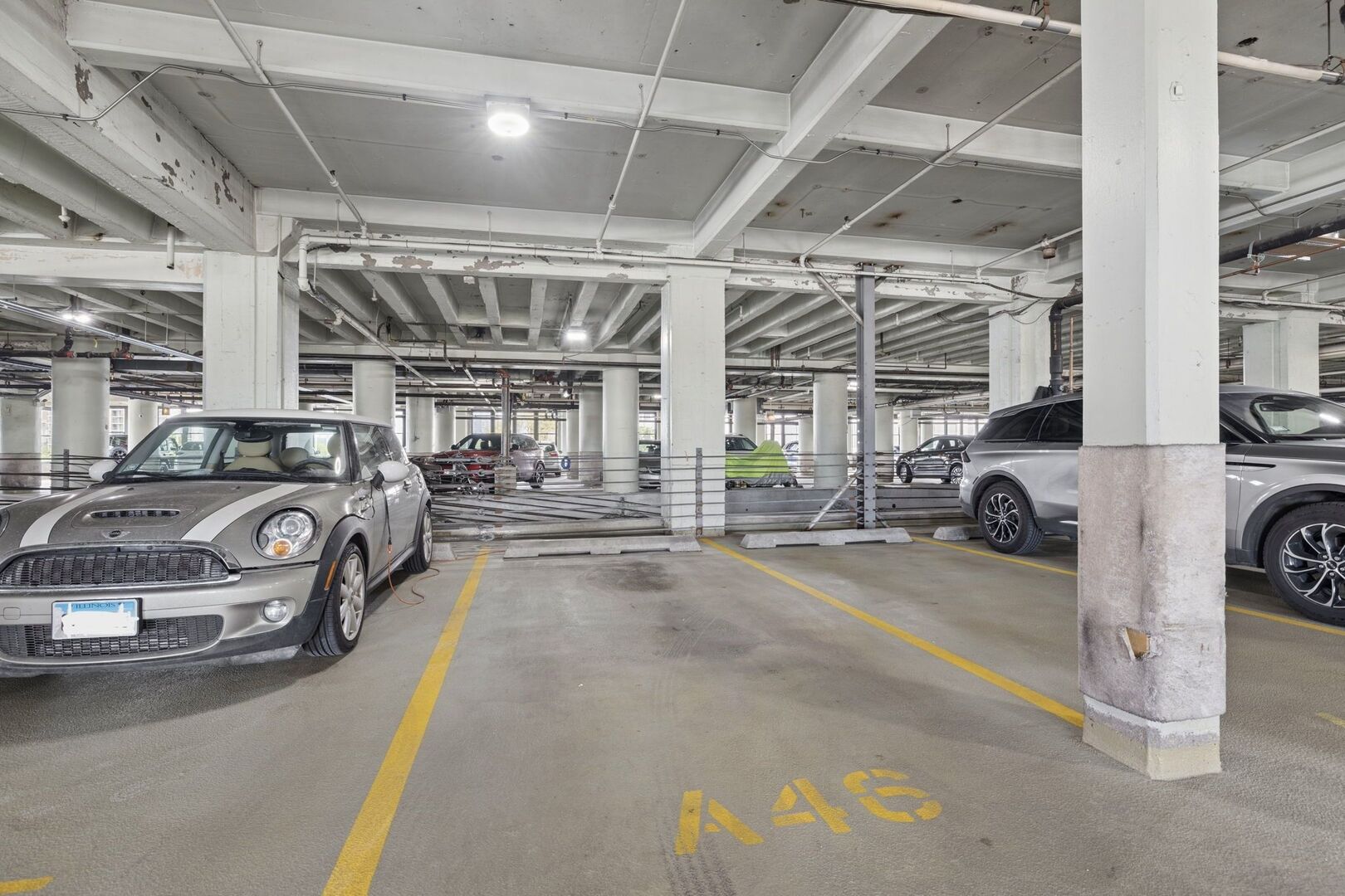 728 W Jackson Boulevard #302, Chicago, IL 60661