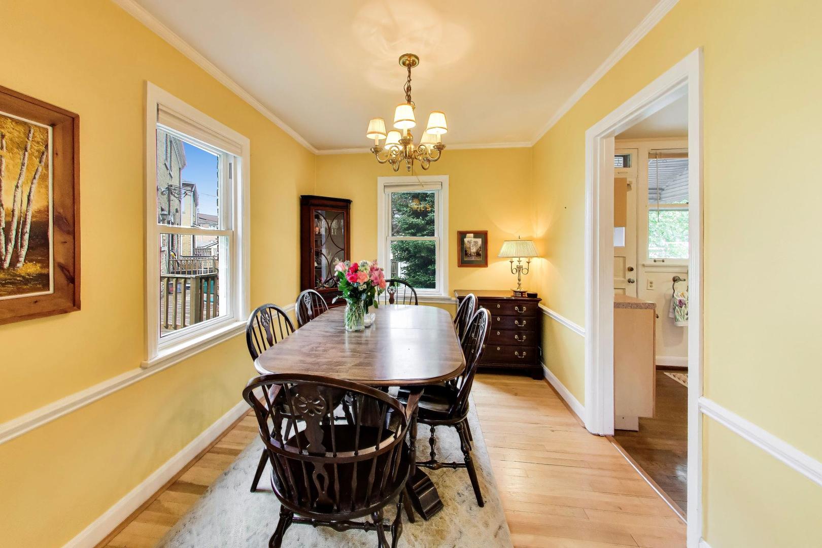 6436 N Oketo Avenue, Chicago, IL 60631