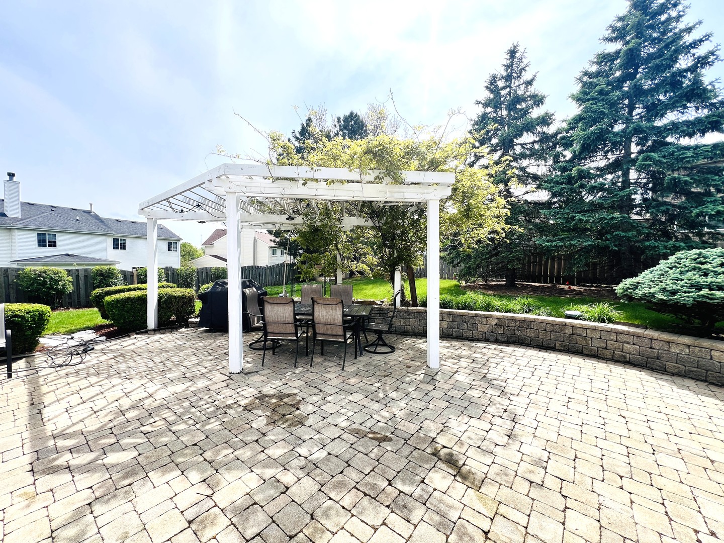 416 PTARMIGAN Place, Lindenhurst, IL 60046