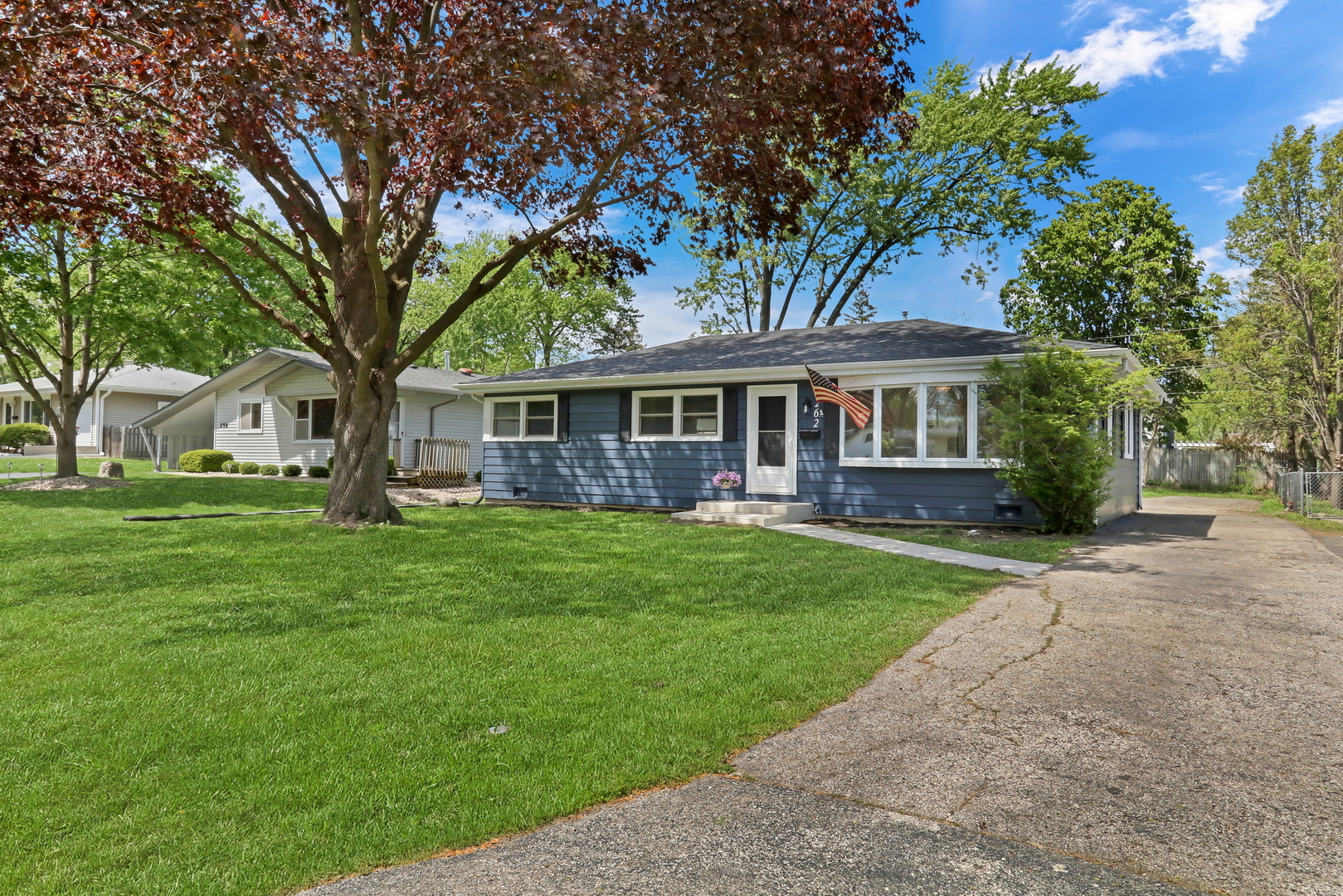 262 Normandy Lane, Grayslake, IL 60030