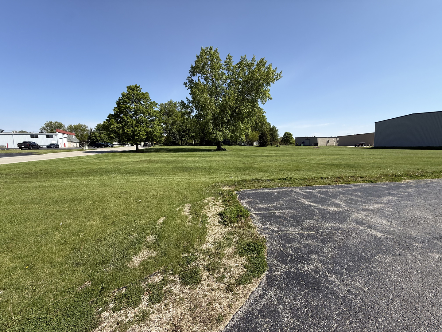 25501 W Wolfs Crossing Road, Plainfield, IL 60585