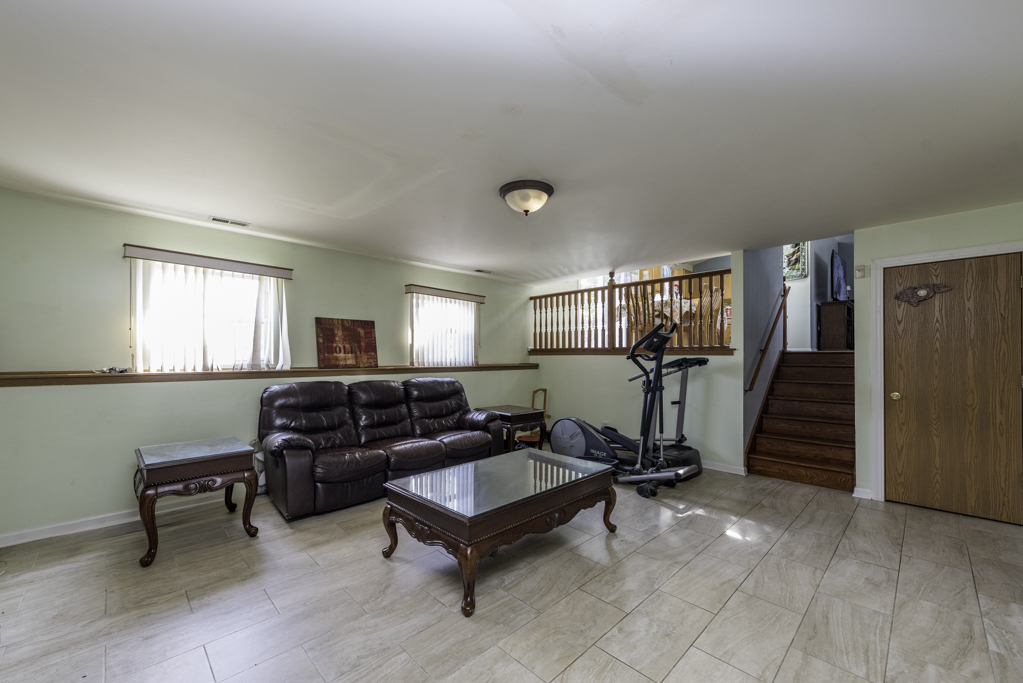 4217 Jay Drive, Zion, IL 60099