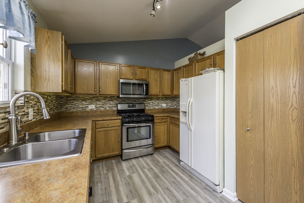 4217 Jay Drive, Zion, IL 60099