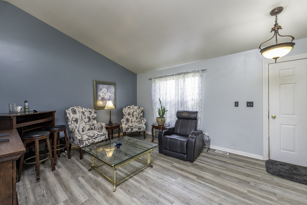 4217 Jay Drive, Zion, IL 60099