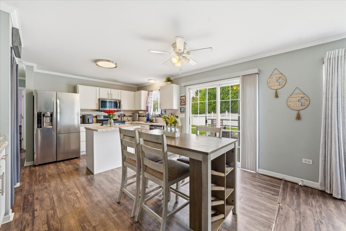 3800 Thoroughbred Lane, Joliet, IL 60435